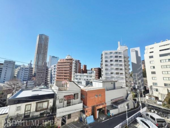 �@���䂩�߂��ɍ��w�̌������Ȃ����߁A�傫�ȋ��]�߂܂��B