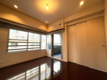 �@�o���R�j�[�ւƑ����m�����[����