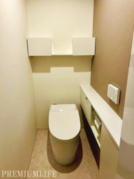 �@�������̂���g�C����ԁB�����������F���Ŏg���₷���d�l�ł��B