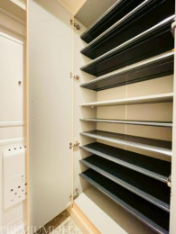 �@��e�ʂ̃V���[�Y�{�b�N�X������