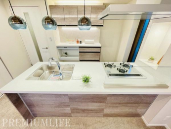 �@�������ȃf�U�C���Ŗ����̂��������y�������K��