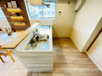 �@���[�L�x�Ŗ��邢�V�X�e���L�b�`��