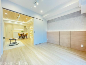 �@���r���O�ɗאڂ���m�����[���L�x�ŉו��̐������ȒP��