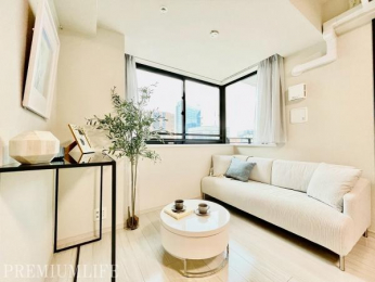 �@�u�₩�Ȍ��ƕ��ɕ�܂�Ȃ���A����̌�����Y�ꂽ���Ԃ����߂������������B