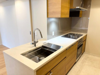 �@���@�\�ȃL�b�`���ł��������y����