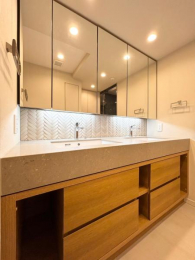 �@���ʑ䂪2����ԍL�����ʏ����̎x�x���X���[�Y��