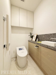 �@���t���̎�􂢃X�y�[�X��������A�z�e�����C�N�ȃg�C�����