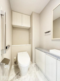 �@��􂢃J�E���^�[�t���ŉq���I���g������ɗD�ꂽ�݌v