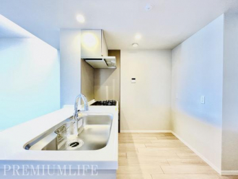 �@���[�L�x�Ŗ��邭�A�Ǝ������ɂ��z�����ꂽ�g������̗ǂ��V�X�e���L�b�`��