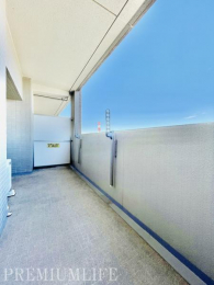 �@�i�F���������y���߂�L�X�o���R�j�[�t���ŁA��炵�ɊJ�����Ə�����