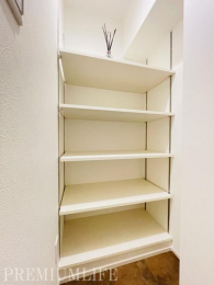 �@��e�ʃV���[�Y�N���[�N�t���ŁA���ւ܂�����������������ۂĂ܂�