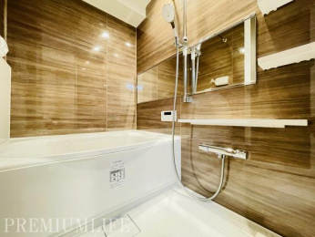 �@����̔����������Ɩ�����A���났�ɖ������㎿�ȃo�X���[�����