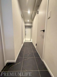 �@�K�v�\���ȍL�����m�ۂ��A���X�g���₷���ɔz�����ꂽ���փX�y�[�X