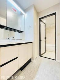 �@���������ӂ�閾�邢���ʃX�y�[�X