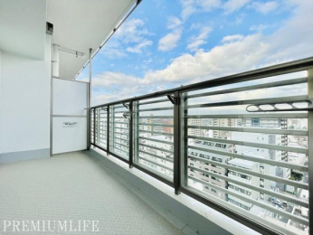 �@�����S�n�悭�����o���R�j�[�Ő��󕨂��������񊱂��܂��B