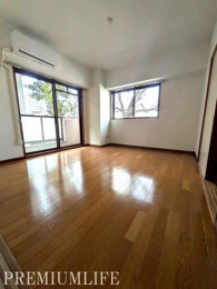 �@2�ʍ̌��ɂ�肽���Ղ�̎��R��������A�������S�n�悭�߂�������K�Z��