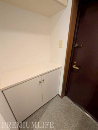 �@�V���[�Y�N���[�N�t���ŁA���ւ܂�����������������ۂĂ܂�