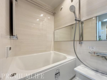 �@����̔����������Ɩ�����A���났�ɖ������㎿�ȃo�X���[�����