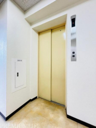 �@���w�K�ւ̈ړ����y�X�A�G���x�[�^�t��