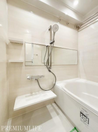 �@���������ӂ��������S�n�悭�A�����̃����b�N�X�^�C�������K�Ɏx���Ă���闁����Ԃł��B