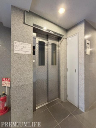 �@�G���x�[�^�[�����ŁA��K�ւ̈ړ������K