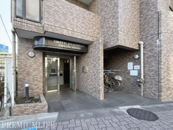 �@�G���g�����X���肪��������Ɛ������Ă���A�A��Ɉ��S���̂��镵�͋C�ł��B