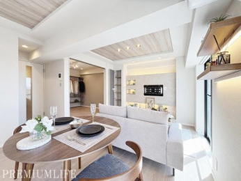 �@�ؖڃt���[�����O�Ə_�炩�ȊԐڏƖ����D��Ȃ��A���f�����[�����Ȃ���̏㎿�Ő������ꂽ��ԁB