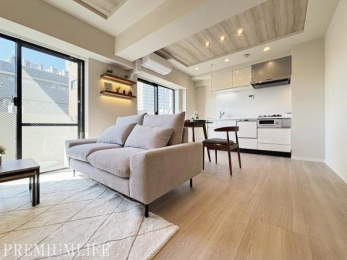 �@���r���O�ƃ_�C�j���O�����₩�ɂȂ���A����̓������X���[�Y�ȊԎ��ł��B