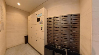 �@��z�{�b�N�X�����ŁA�s�ݎ��̉ו��󂯎����X���[�Y�B�Z�������X�̐������T�|�[�g