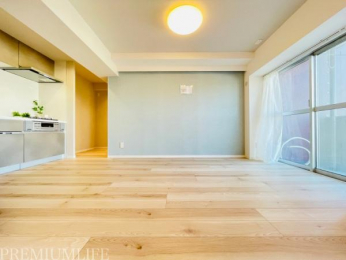 �@�Ƒ��ŐH����͂߂�L�����r���O�A�Ƌ��z�u���Ă���Ƃ�̂�����