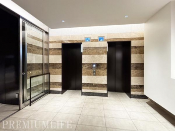 �@�d���ו���x�r�[�J�[�̈ړ����X���[�Y�ȃG���x�[�^�[����