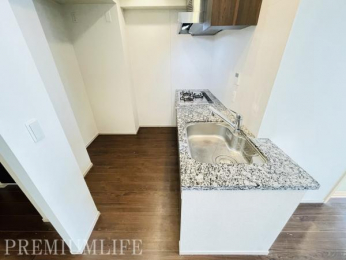 �@�����D���Ɋ������O���R������������A�@�\���ƃf�U�C���������˔������L�b�`��