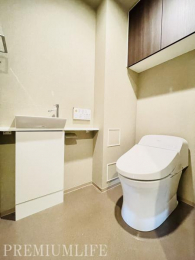 �@��􂢃J�E���^�[�t���ŉq���I���g������ɗD�ꂽ����������݌v