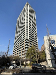 ���n�O�ώʐ^�@�y������w�k��10���z�����������Z��X�ɘȂޗ��n�ŁA���₩�Ȑ����������܂�