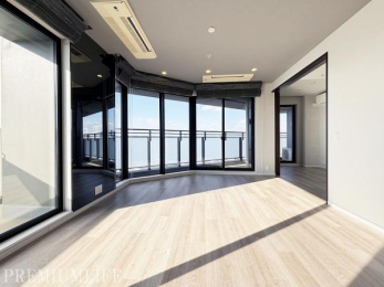 �@�Ƌ�z�u�����₷���A�C���e���A�̕����L����g������̗ǂ����r���O