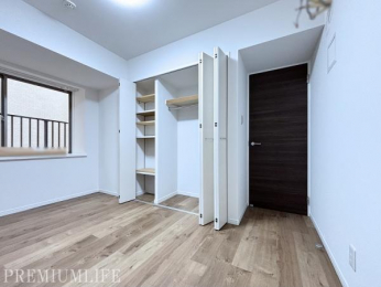 �@�e�����Ɏ��[�X�y�[�X����������Ɗm�ہB