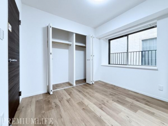 �@���[�ʖL�x�ȃN���[�[�b�g�B�ו�������������[�ł���̂ŁA�������X�b�L���Ƃ����p�����������Ƃ��ł������ł��B 