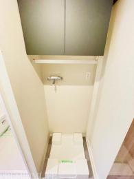 �@�L�b�`�����ɂ͐���@�u���ݒu�B�㕔�Ɏ��[����B