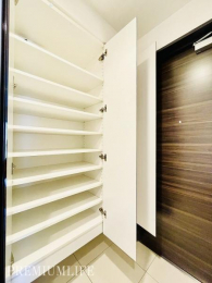 �@��e�ʃV���[�Y�N���[�N�t���ŁA���ւ܂�����������������ۂĂ܂�