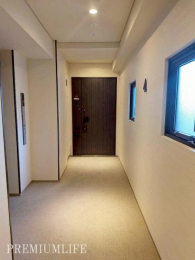 �@�G���x�[�^�[�ɋ߂��A�ړ����X���[�Y�ȏZ�܂��B�����������F���̋��p�L���͐�����������A���S���ċA��ł�����ł��B