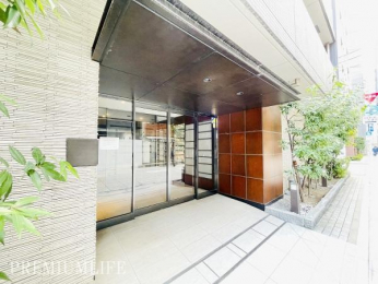 �@�������������͋C�̃G���g�����X����炵���ʂ�