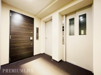 �@�G���x�[�^�[�ɋ߂��A���X�̈ړ����X���[�Y�ȏZ�܂��ł��B