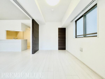 �@�m�����J������΃��r���O�ƈ�̂ƂȂ�A��Ƃ肠�ӂ��L�X���ԂƂ��Ċ��p�ł��܂�