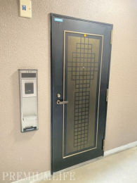 �@���j�^�[�t���C���^�[�z���ŃZ�L�����e�B�ɂ��z���������S�̏Z�܂�