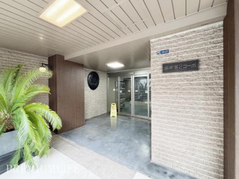 �@�K���X���Ɩ��邢�Ɩ��ŁA�A��Ɉ��S���̂����Ԃ��L����܂��B