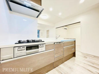 �@�g������̗ǂ��V�X�e���L�b�`���Ɉ�V����A�����̗��������K�ɁB