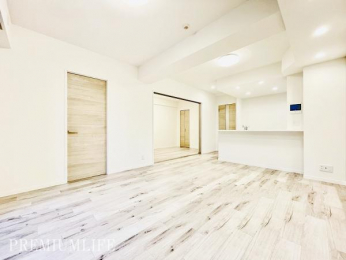 �@14.5����LDK�͉Ƌ�z�u�����₷���A�Ƒ��̎��Ԃ��������y���߂�L���ł��B