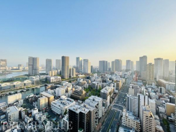 �@�X���݂�l�G�̈ڂ낢����]�ł���A�����炵�̗ǂ����͓I�ȃ��P�[�V����