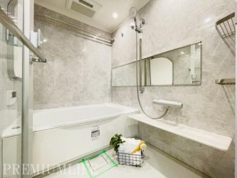 �@����̔����������Ɩ�����A���났�ɖ������㎿�ȃo�X���[�����