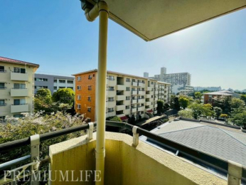 �@�΂�g�߂Ɋ������鉸�₩�Ȍi�F���A�S��a�܂��Ă���܂�